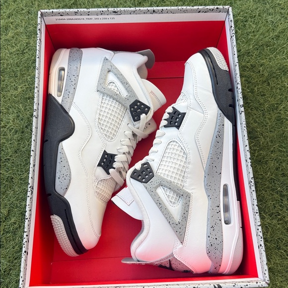 Air Jordan 4 Retro - Picture 8 of 8